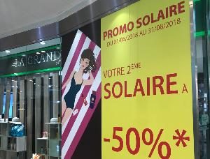 Adhésifs de vitrine pour une pharmacie — JMJ Com, Villeurbanne et Lyon